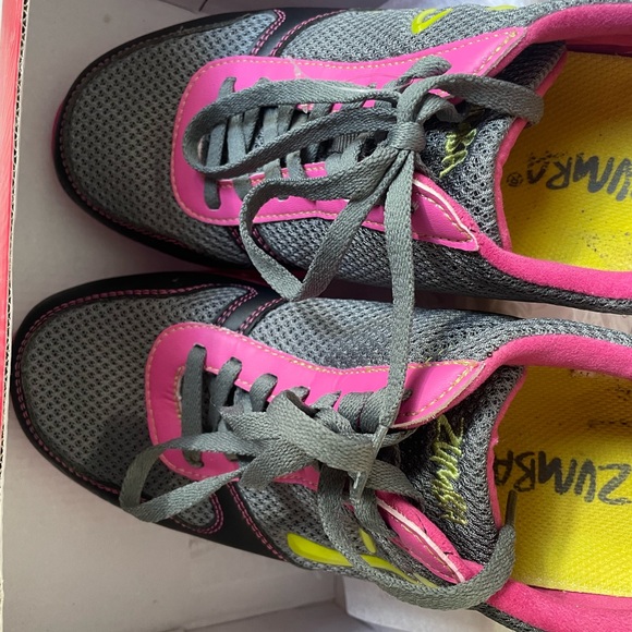 Zumba Fitness grey and pink sneakers 10W with extra laces - Picture 4 of 5